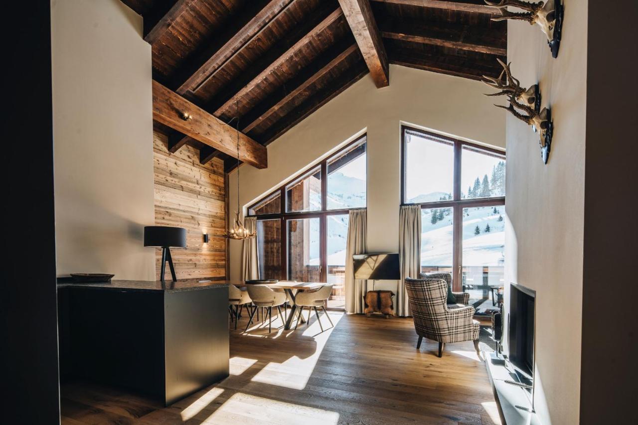 Alpenparks Hotel & Apartment Arlberg Warth Mit Pool المظهر الخارجي الصورة
