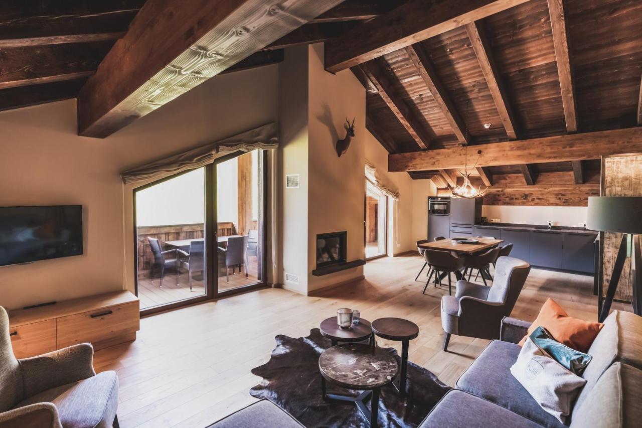 Alpenparks Hotel & Apartment Arlberg Warth Mit Pool المظهر الخارجي الصورة