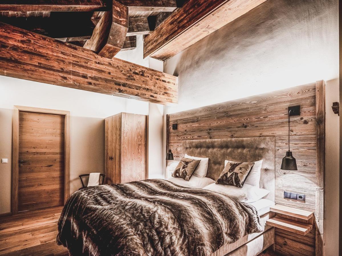 Alpenparks Hotel & Apartment Arlberg Warth Mit Pool المظهر الخارجي الصورة