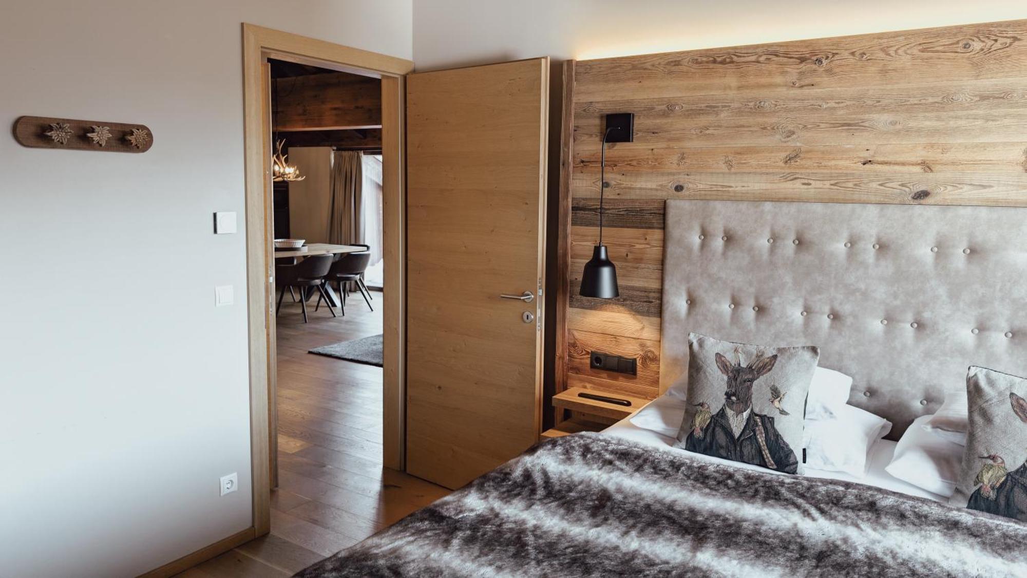 Alpenparks Hotel & Apartment Arlberg Warth Mit Pool المظهر الخارجي الصورة
