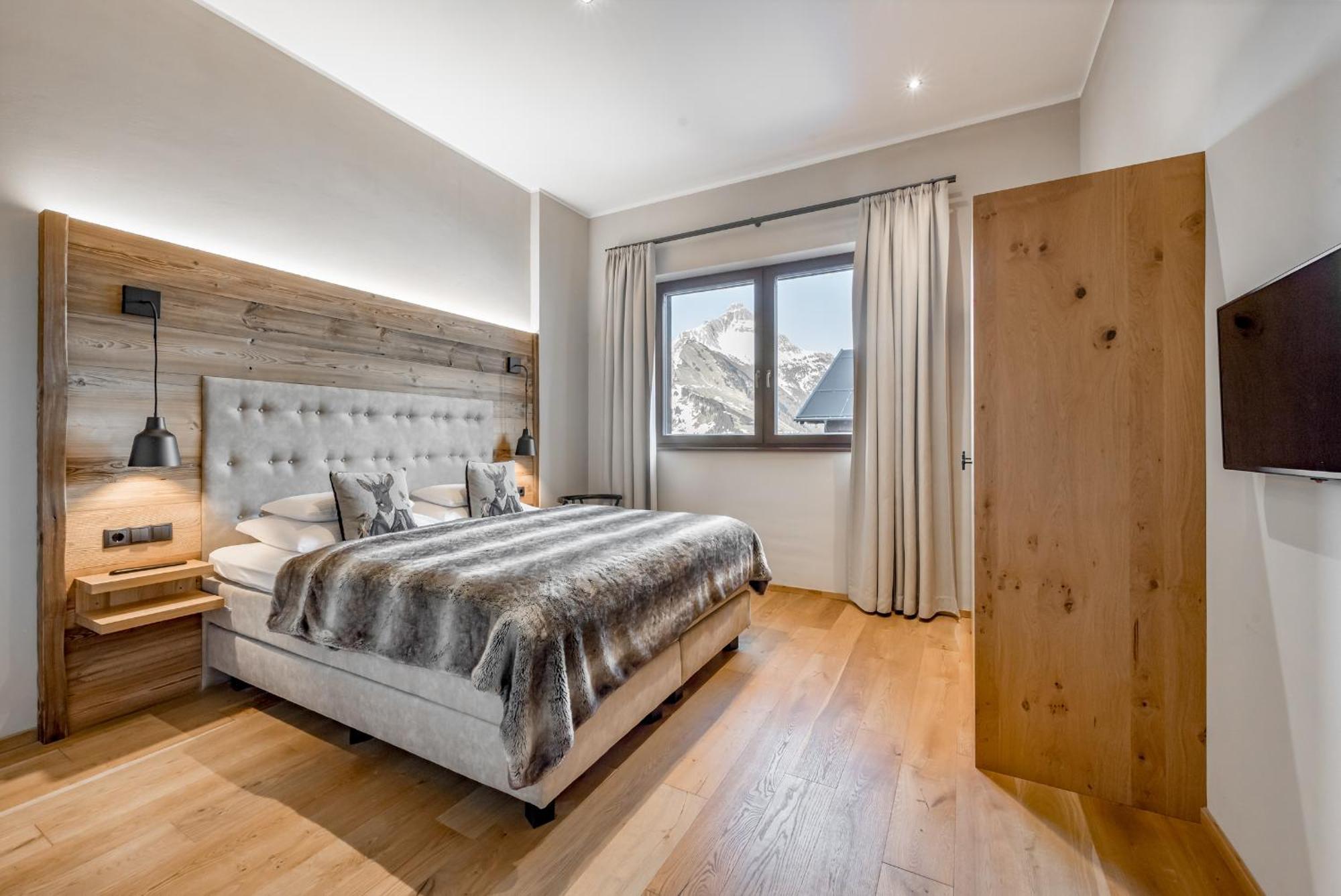 Alpenparks Hotel & Apartment Arlberg Warth Mit Pool المظهر الخارجي الصورة