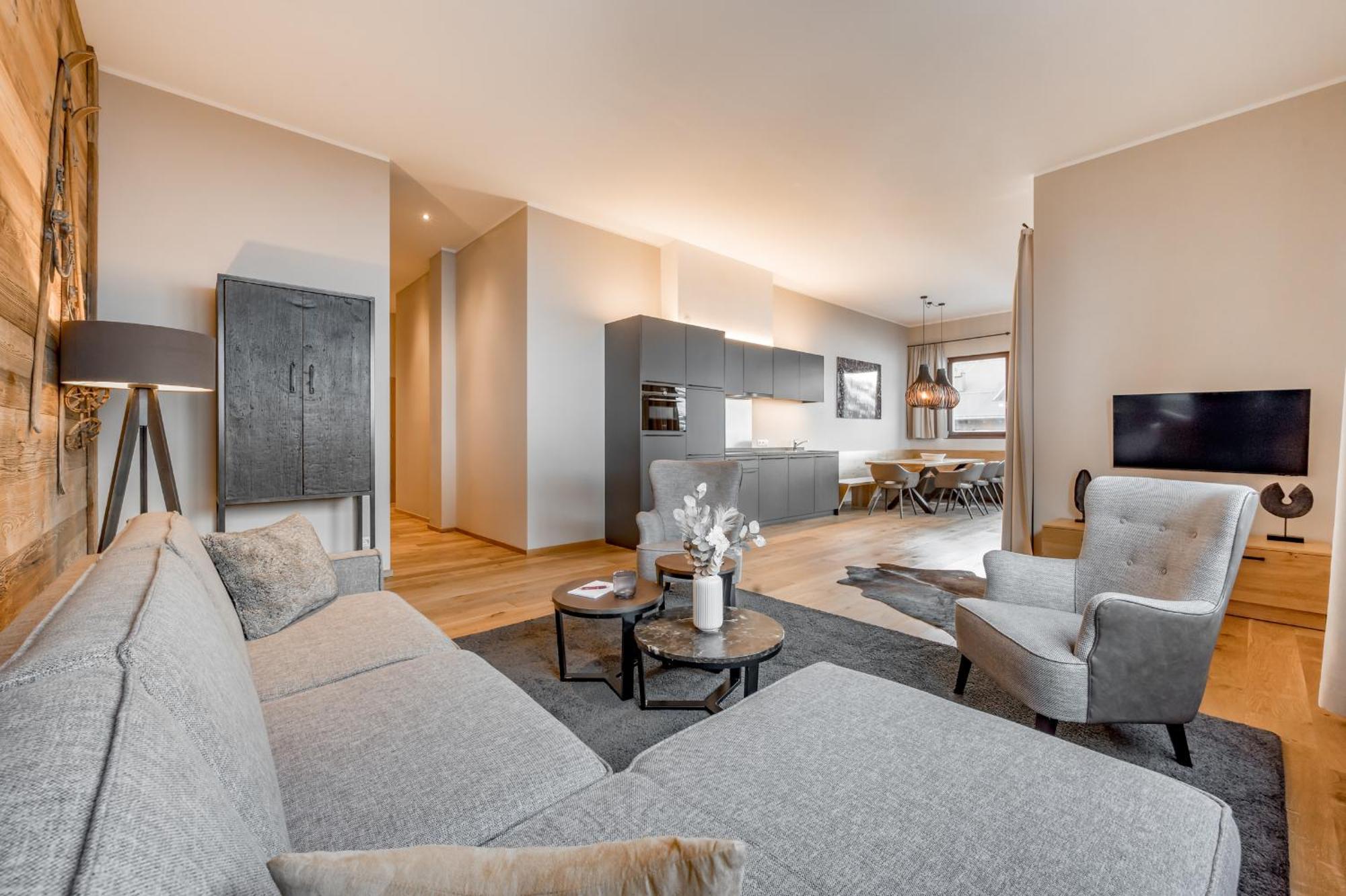 Alpenparks Hotel & Apartment Arlberg Warth Mit Pool المظهر الخارجي الصورة