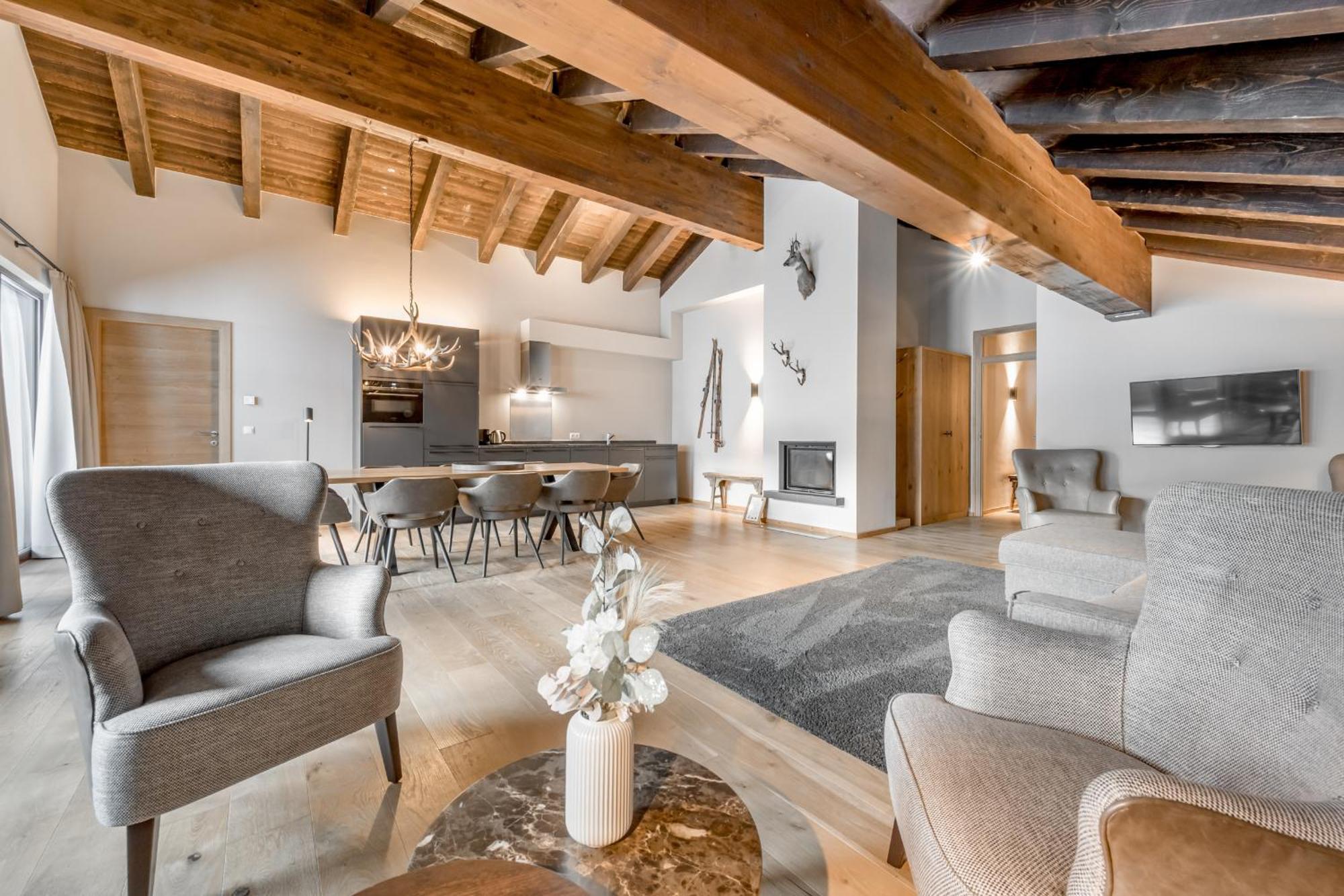 Alpenparks Hotel & Apartment Arlberg Warth Mit Pool المظهر الخارجي الصورة