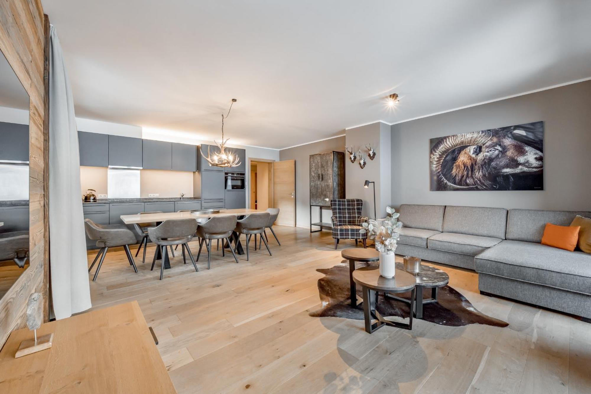 Alpenparks Hotel & Apartment Arlberg Warth Mit Pool الغرفة الصورة
