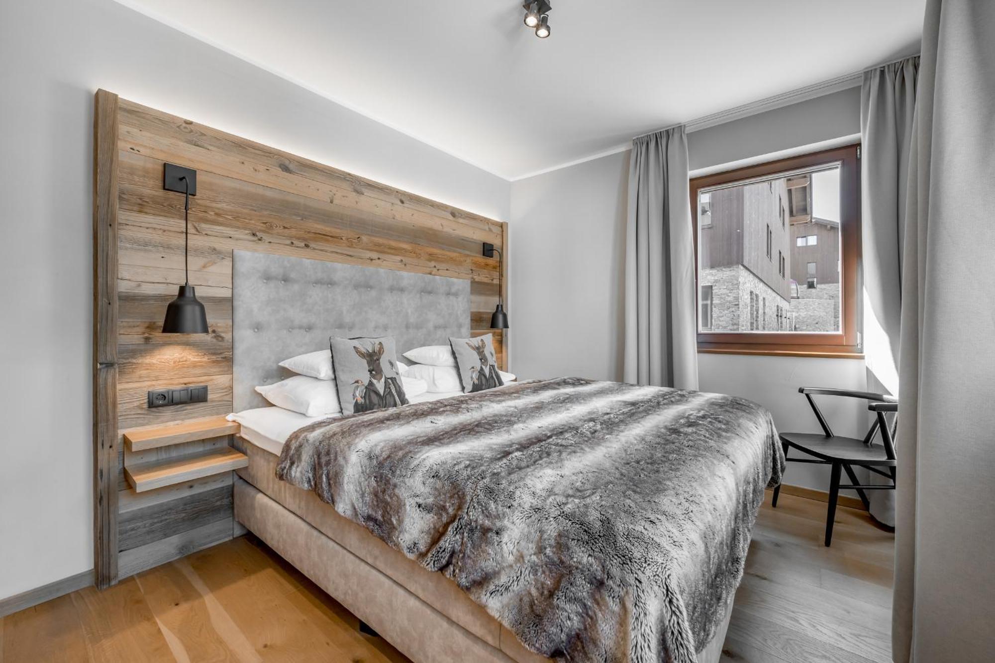 Alpenparks Hotel & Apartment Arlberg Warth Mit Pool المظهر الخارجي الصورة